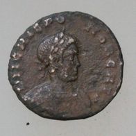 Röm. Kaiserreich Follis "CRISPUS (316-326) n Chr. als Caesar, Mzst London, Selten !