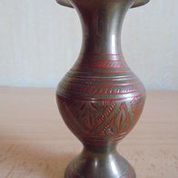Vase Messing - orientalisch ziseliert 9,5cm hoch