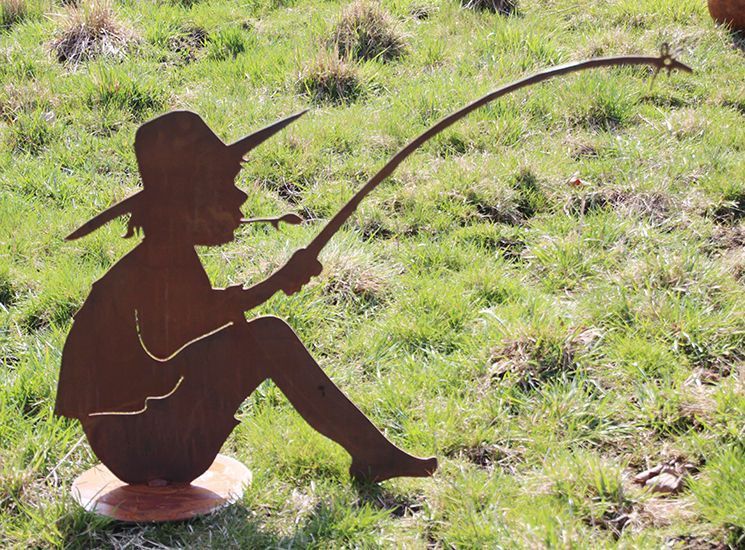 ANGLER MIT FISCH 60x90cm Rost Edelrost Metall Rostfigur Teich