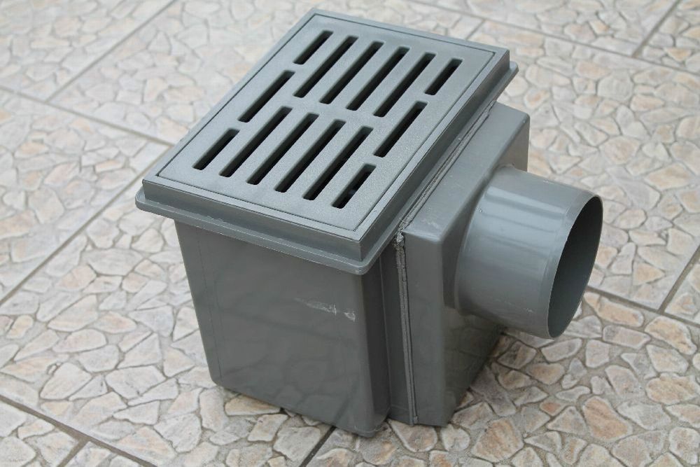 Kellerablauf 15 x 22 mm DN 100 Geruchsverschluss - Schlammeimer