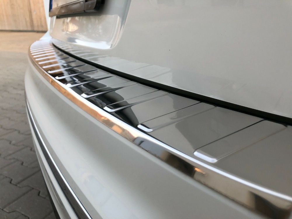 Ladekantenschutz Edelstahl für Stoßstange mit Abkantung Ladeschutz