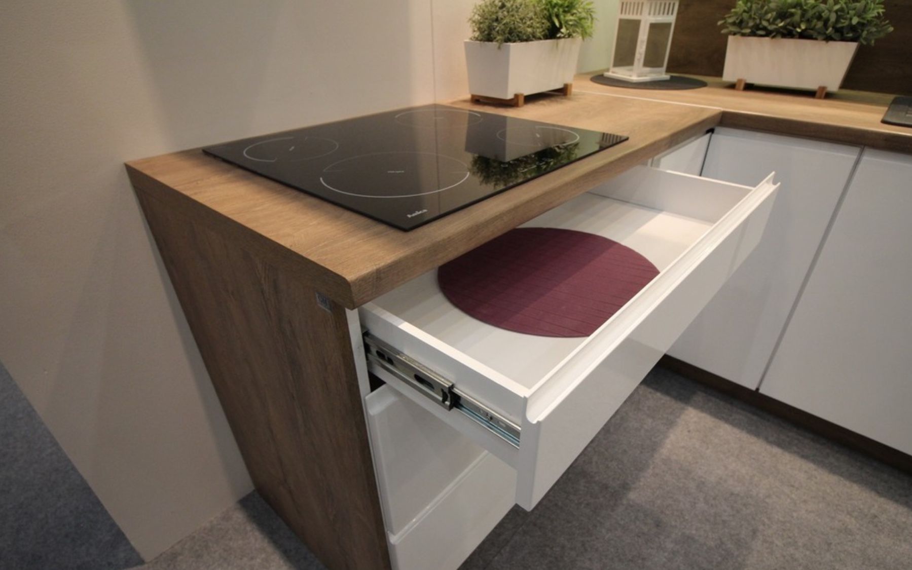 Küche Eckküche weiß grifflos Glanz Hochglanz - Soft Close - individuell