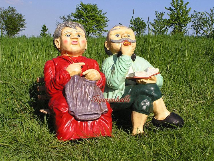 Bild Oma Und Opa Auf Der Bank