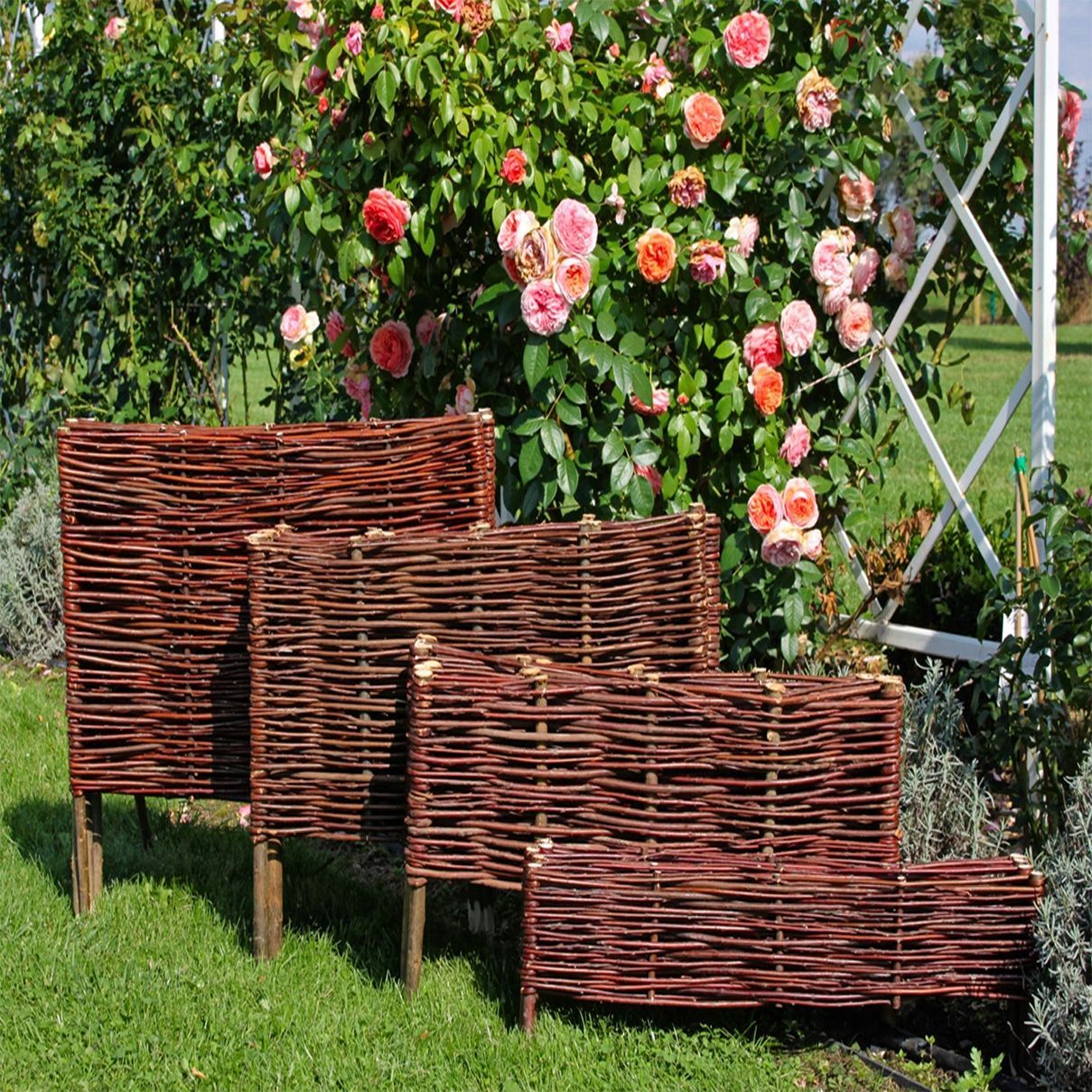 Weidenzaun Beeteinfassung Weide Palisade Beetumrandung Beet Natur