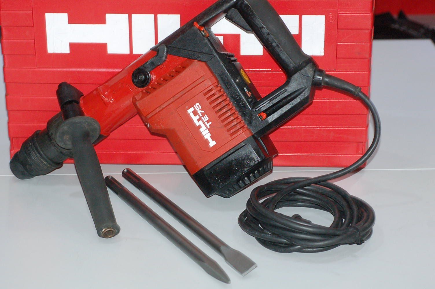 Hilti-TE75 Kombihammer/ WIE NEU/ Garantie/ Rechnung/ ohne Koffer + 2x ...