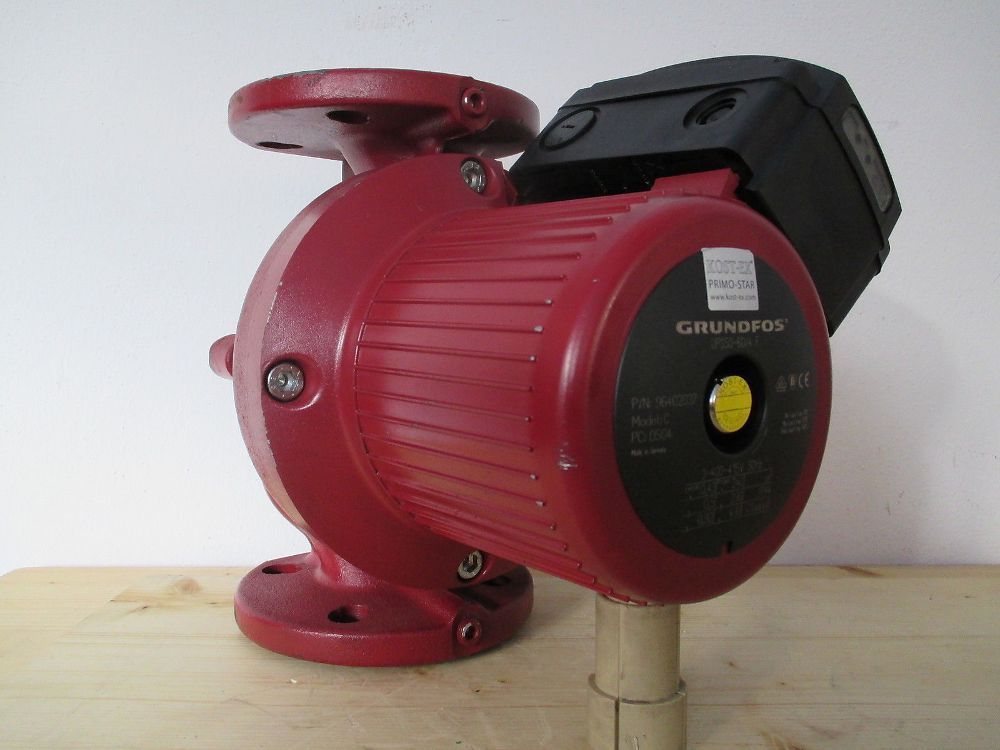 Grundfos Pumpe UPS 50 - 60 / 4 F Heizungspumpe Umwalzpumpe 3 x 400V P13 ...