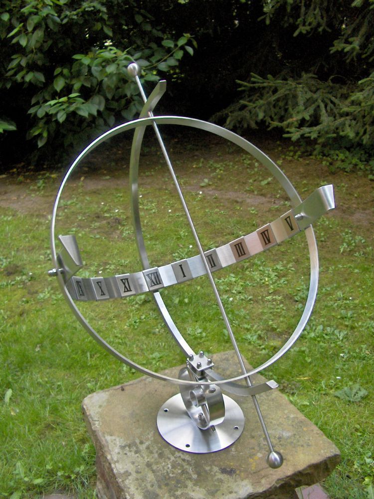 Edelstahl Sonnenuhr für Terrasse & Garten kaufen bei Hood.de