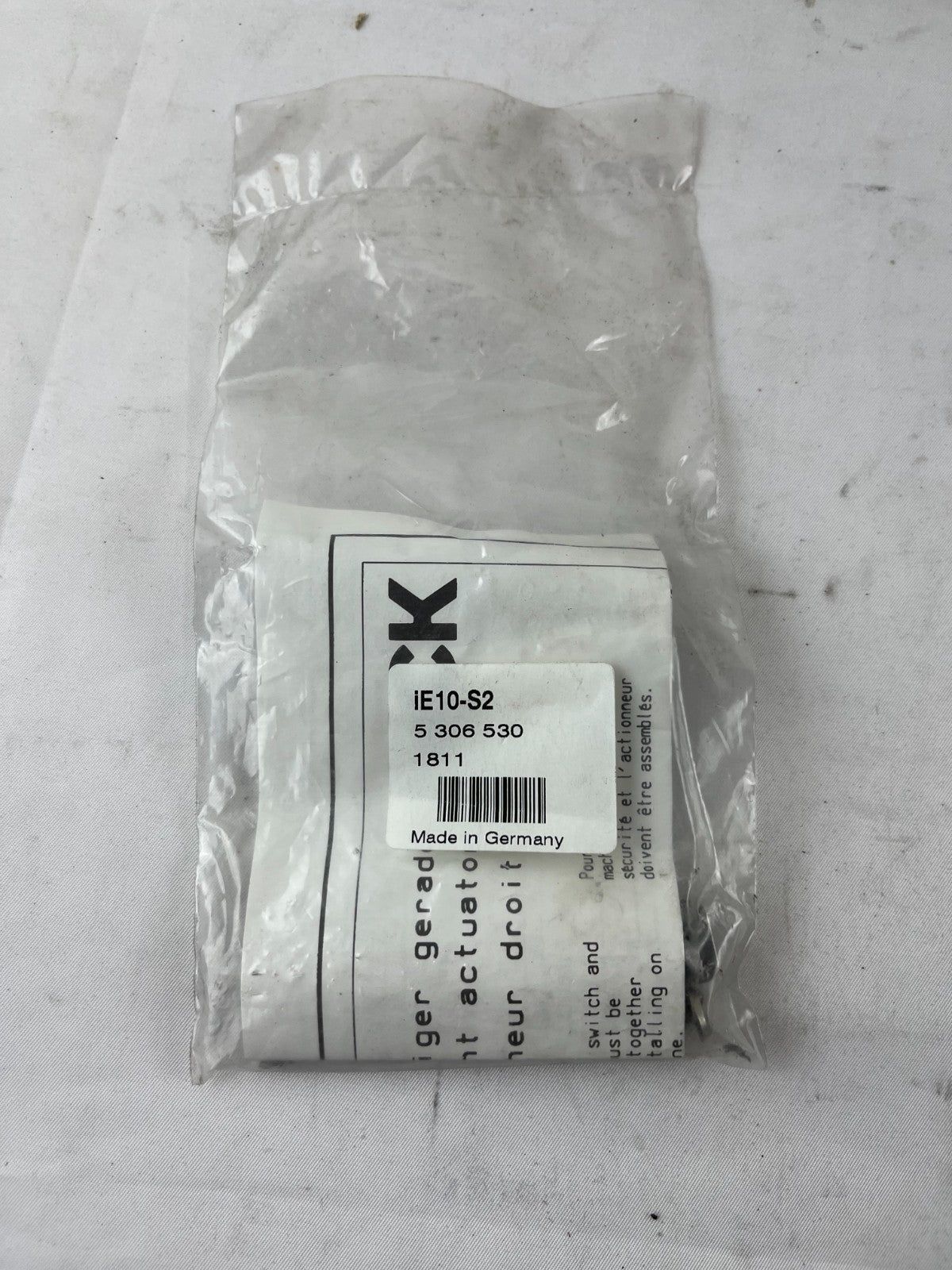 Sick iE10-S2 Safety Actuator 5306530 Straight Interlock Switch i10 Lock ...