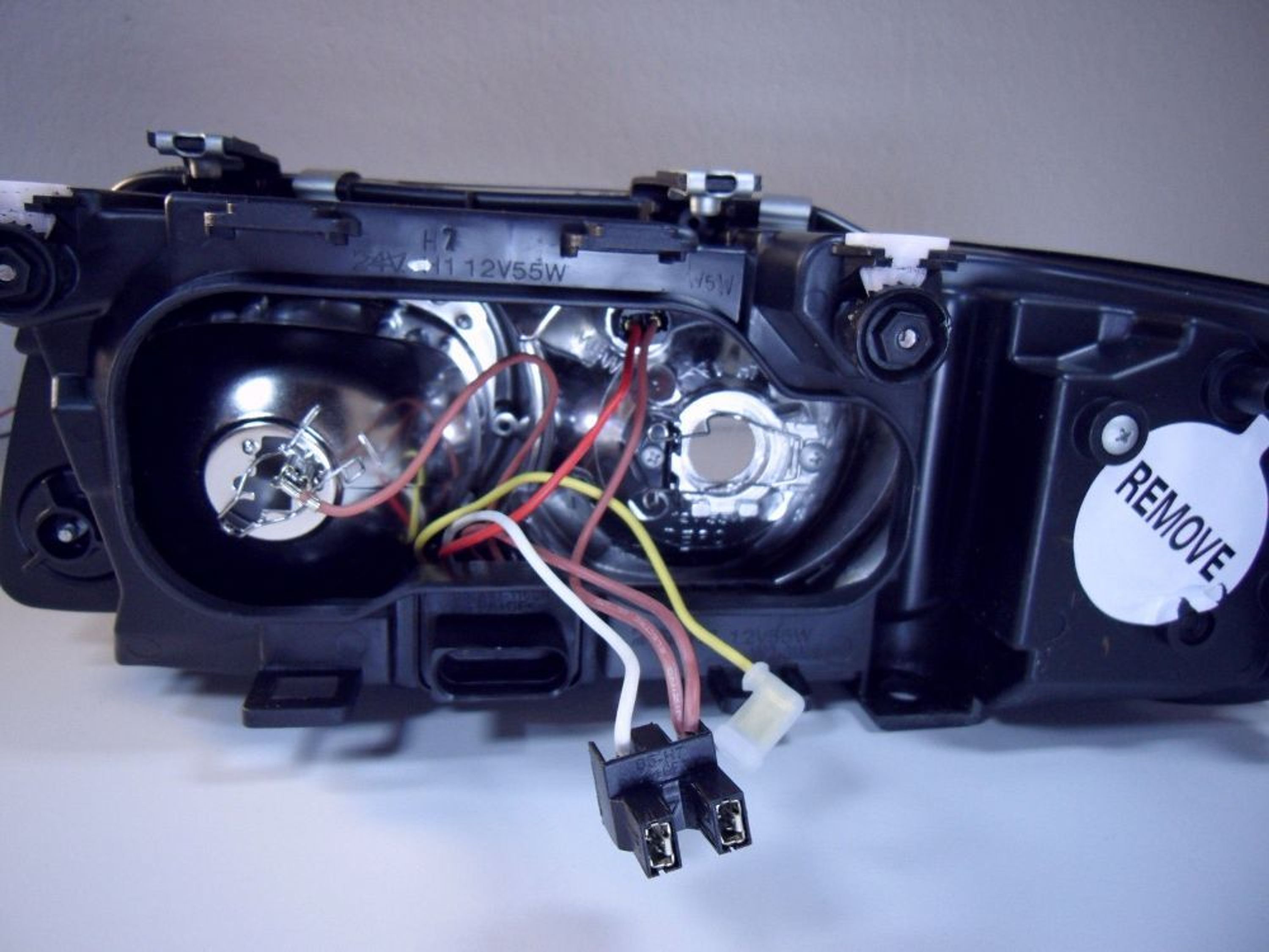 Scheinwerfer Audi A3 8L Xenon Optik Linse ab Bj.20012003 Schwarz E. Prüfzeichen kaufen bei Hood.de