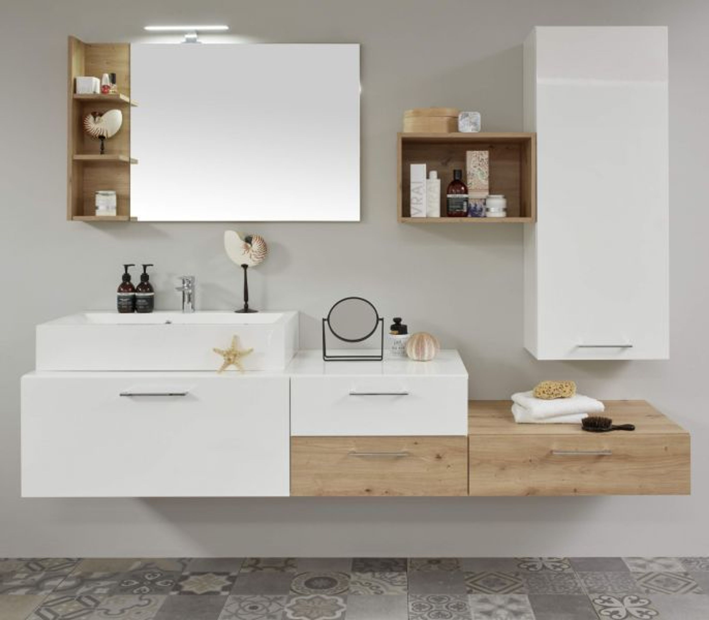 Badmöbel Hängeschrank in Hochglanz weiß Lack Badschrank One 45x116 cm