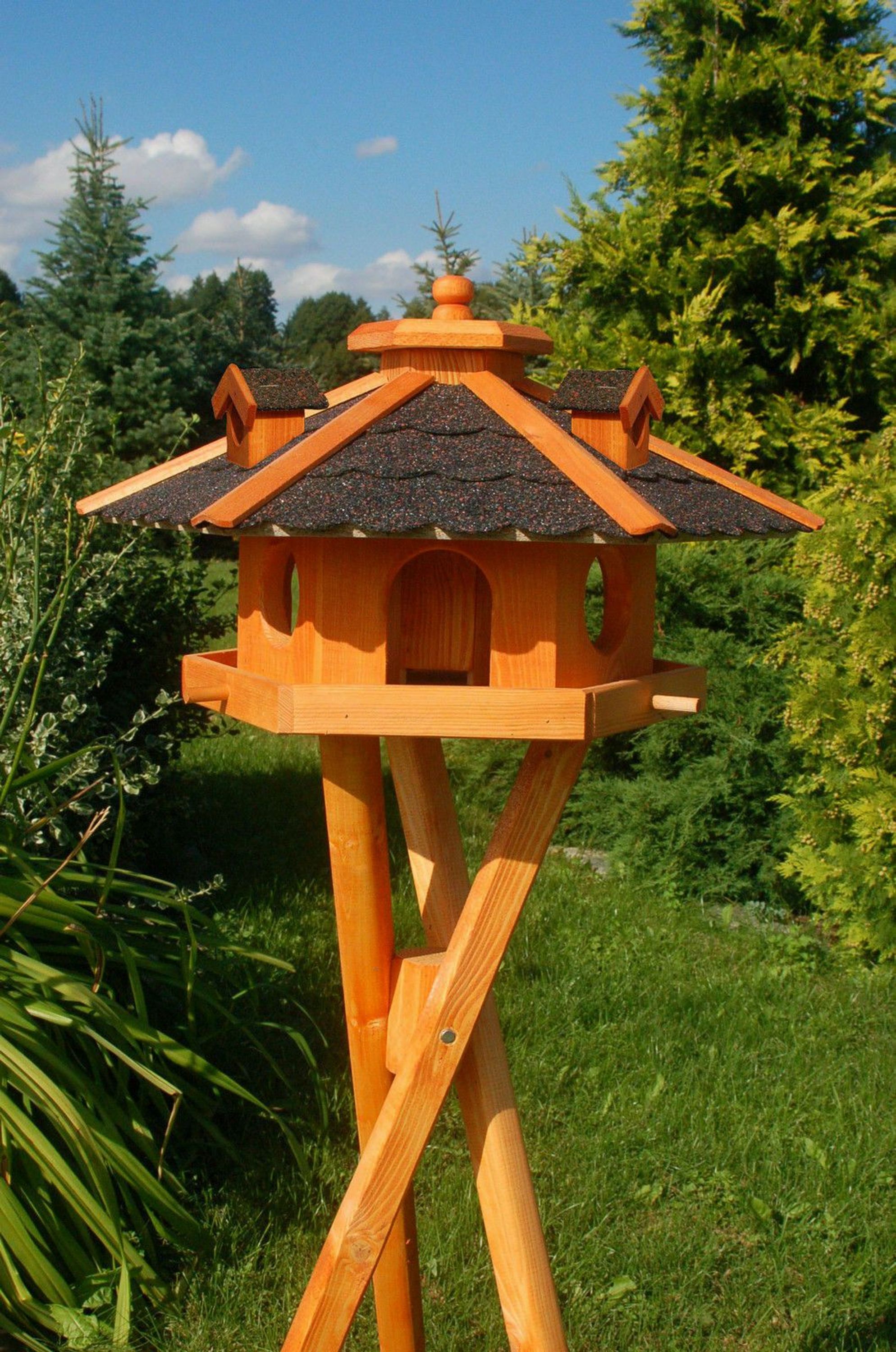 XXL Luxus Vogelhaus mit / ohne Solar / Ständer Holz Futterhaus