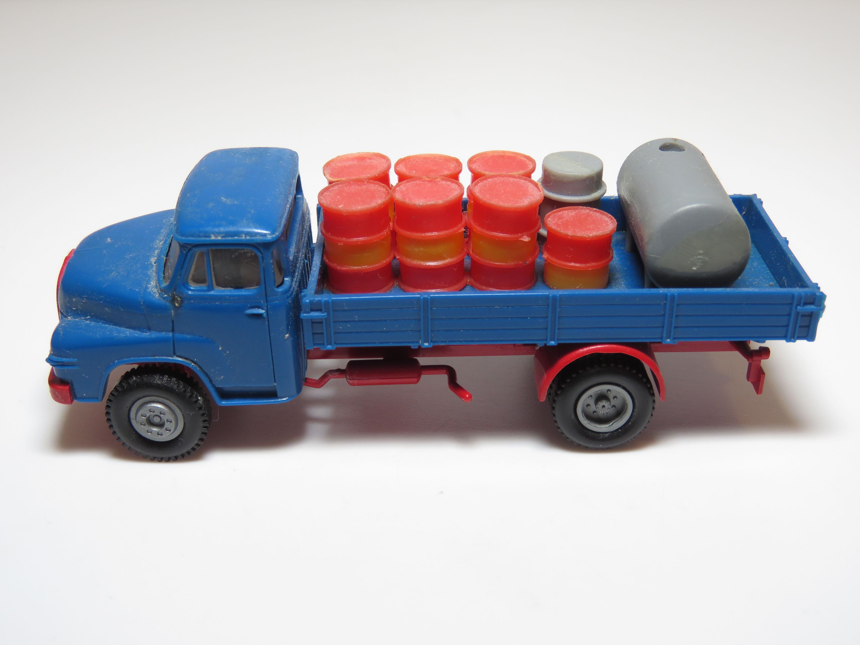 Kibri - MAN LKW mit Ladung - Blau - gebaut - Fertigmodell - HO - 1:87