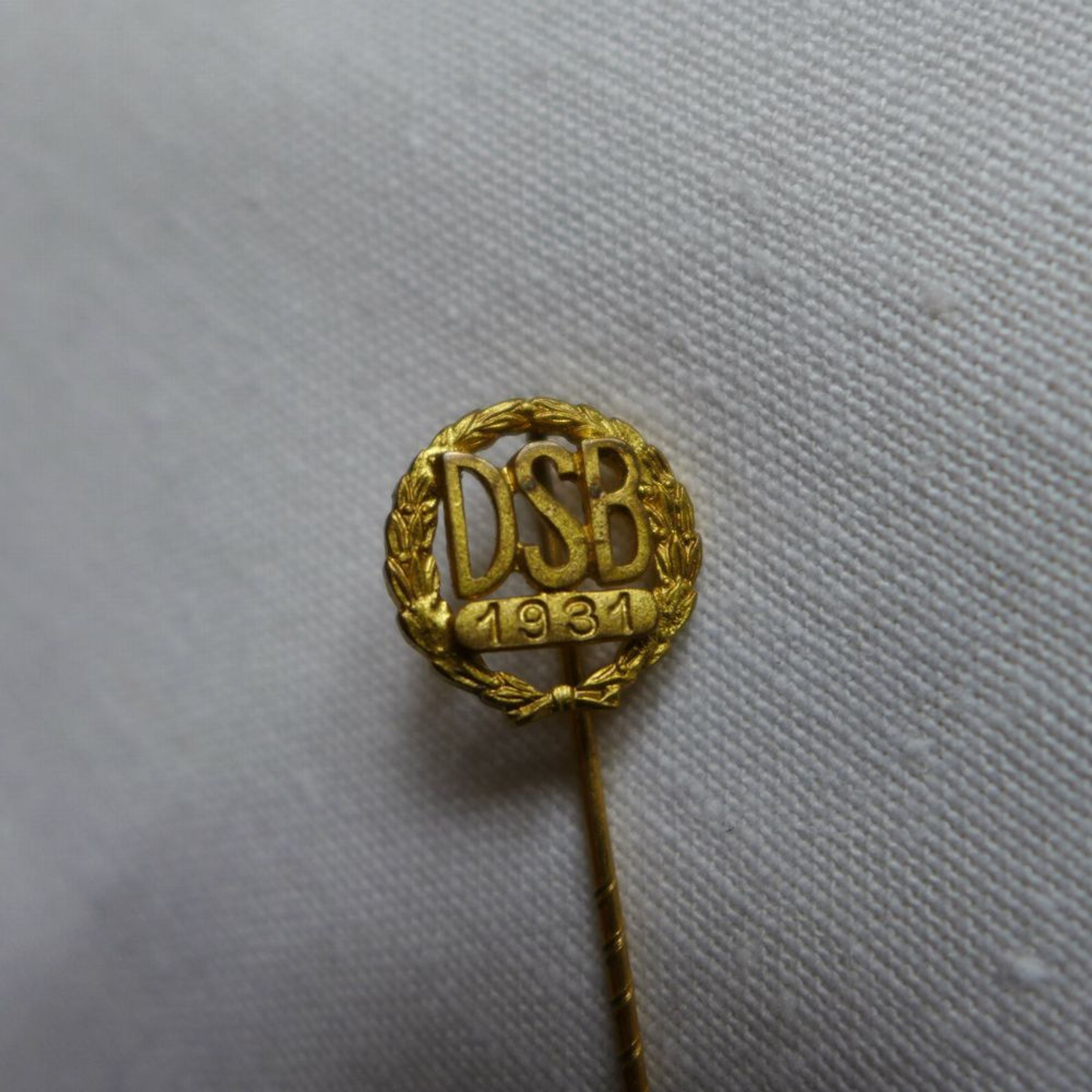 Deutsche Sportbehörde für Leichtathletik Goldene Ehrennadel 1931 kaufen