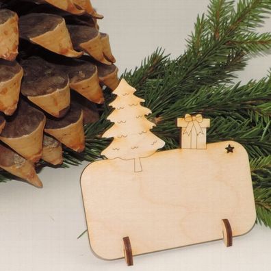 Tischkarte aus Holz Tannenbaum mit Geschenk, Blanko oder mit Gravur Weihnachten