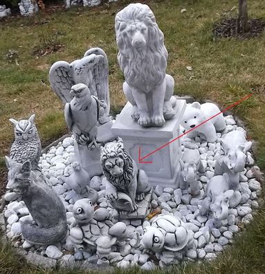 Steinfigur Löwe sitzende linke oder rechte 40 cm Handarbeit Frost-/ Wasserfest. NEU.