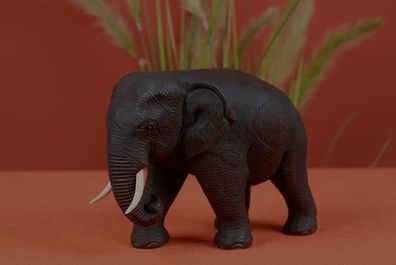 Elefant aus Holz, Figur, Teak, Buddha, Holzelefant, Gr.1, Höhe 10 cm, Länge 13cm