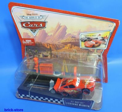 Disney Cars Launch & Racer / M1893 / Pit Race -Off Lightning Queen