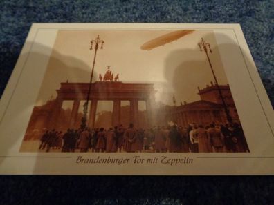 22/ Repro Postkarte-Berlin -Kunst und Bild-Brandenbrger Tor mit Zeppelin