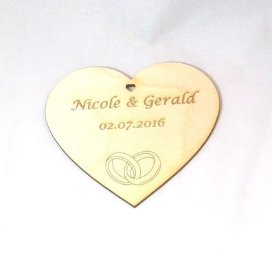 Holzherz für Brautleute personalisiert mit Namen, Hochzeitsgeschenk Ehering