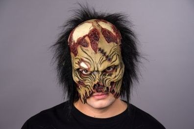 Halloweenhalbmaske - Dämon mit Haar