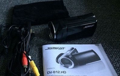 Somikon Full HD-Camcorder "DV-812. HD" mit 2,7" Display, 12 Megapixel 8fach Zoom