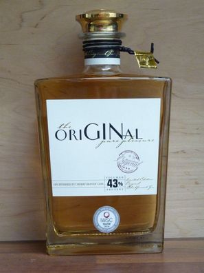 the OriGINal - pure pleasure 0,7 ltr. Gin finished in Cherry-Brandy casks