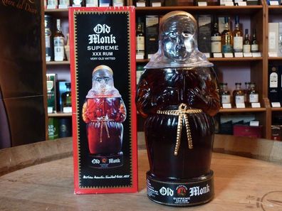 Old Monk XXX 7 Years Old Blended Rum