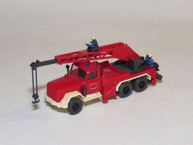 Wiking 630 - Feuerwehr - Magirus Deutz Türbeschriftung - Kranwagen Figur - HO - 1:87