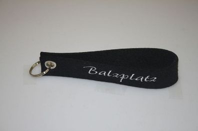 Filz-Schlüsselanhänger mit Stick Balzplatz Gr. ca. 17x3cm 14401 schwarz