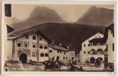 12533 Foto Ak Dorfplatz in Schuls mit Fuhrwerk um 1930
