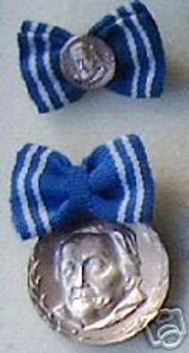 DDR Medaille Clara Zetkin in Silber mit Etui