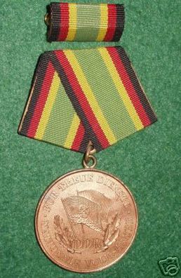 DDR Medaille für treue Dienste bei der NVA in Bronze