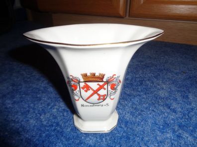 schöne Vase, ausgefallene Form Andenken Naumburg handausgemalt