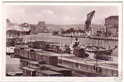 14818 Foto Ak Kiel Hafen mit Bahnanlagen um 1940