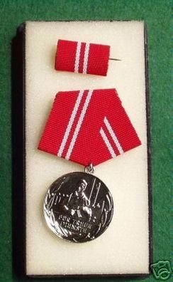 DDR Medaille für treue Dienste Kampfgruppe in Silber