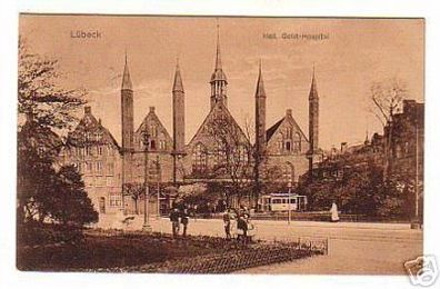 02176 Feldpost Ak Lübeck Heil. Geist-Hospital 1916