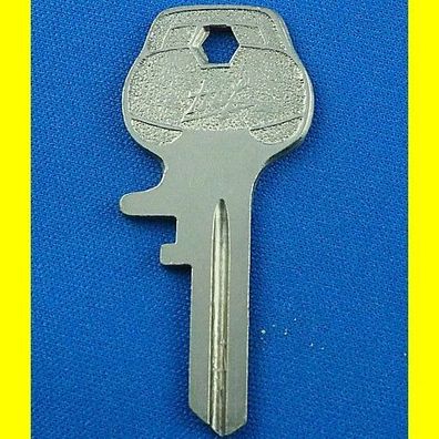 Huf Schlüssel - Rohling für verschiedene Fahrzeuge - ca. 70 Jahre alt