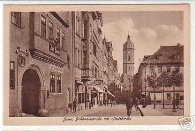 17251 Ak Jena Johannisstraße mit Stadtkirche um 1920