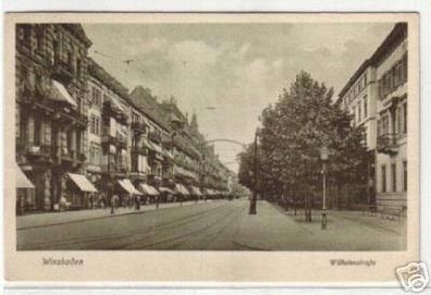 04873 Ak Wiesbaden Wilhelmstrasse mit Geschäften 1925