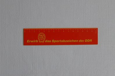 Plastik Lineal, " Erwirb das Sportabzeichen der DDR "