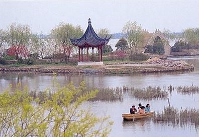 China 1994 - Shanghai - Dianshan Lake in Spring, AK 581 Ansichtskarte Postkarte