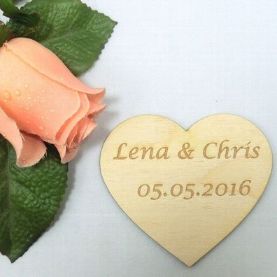Geschenk zur Hochzeit, Herz mit Gravierten Namen vom Brautpaar, 5 cm Holzherz