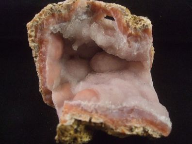 Chalcedon (rötlich und weiß) - Geode -Mineralien-Kristalle-Rohsteine-Heilsteine