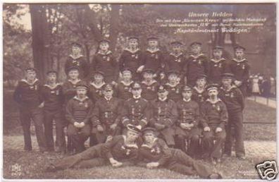 20314 Ak Kapitänleutnant Weddigen und Besatzung um 1915