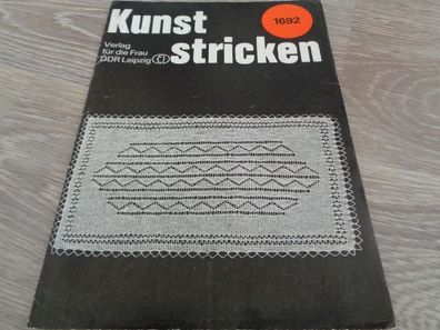 Kunststricken-Verlag für die Frau 1692