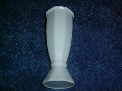 alte weiße Vase aus Omas Hausrat-15cm-schöne Form