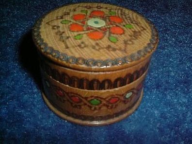 kleine runde Holzdose/ Schmuckschatulle mit Malerei