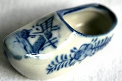 Miniatur Porzellan Schuh handgemalt aus Holland für den Setzkasten, Dekoration