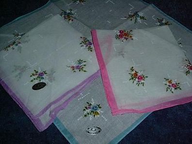 3 bunte Taschentücher mit Blumenmotiv-China