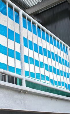 Sichtschutz weiß/ blau Kunststoff Balkonschutz 500x90cm Polyethylen 130g/ m³